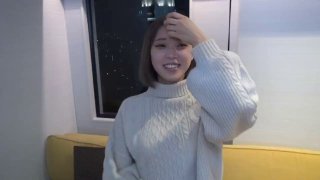 是你喜欢的童颜巨乳吗？楚楚动人大眼睛丰硕饱满滑嫩美巨乳 人间尤物Kaylee让你欲罢不能